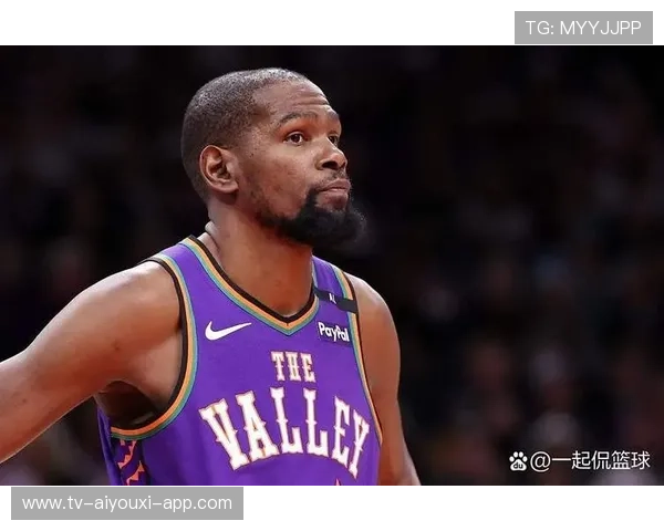 篮球新秀最后时刻不中关键球痛哭，老队长做盾牌为他挡住镜头，nba篮球新秀